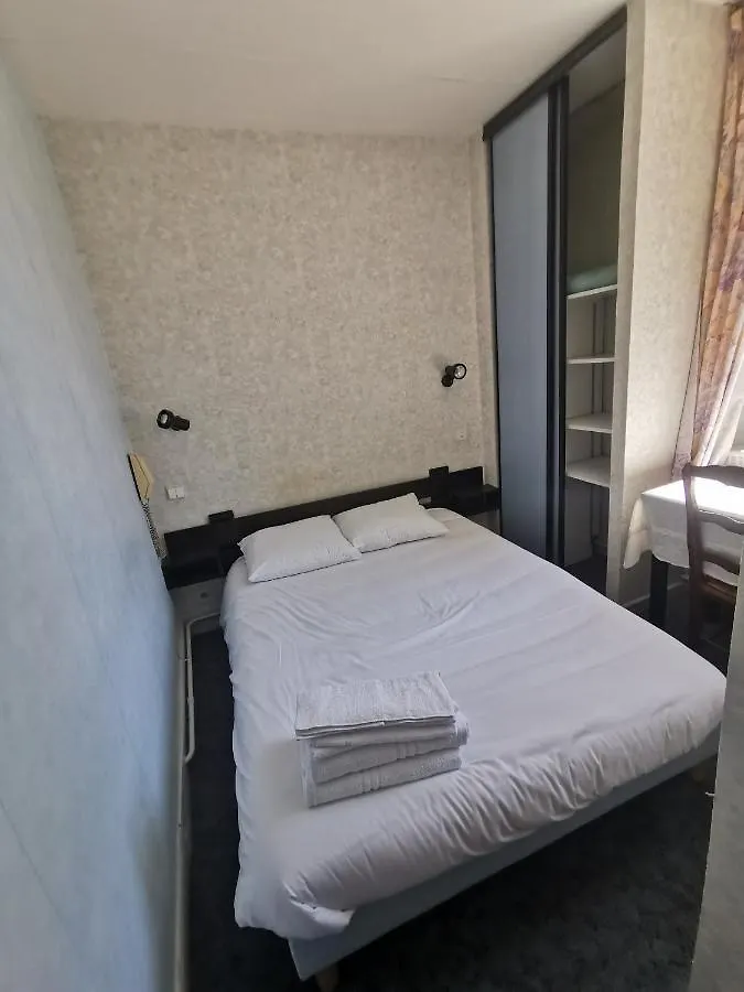 Hotel Le Tourisme contacts